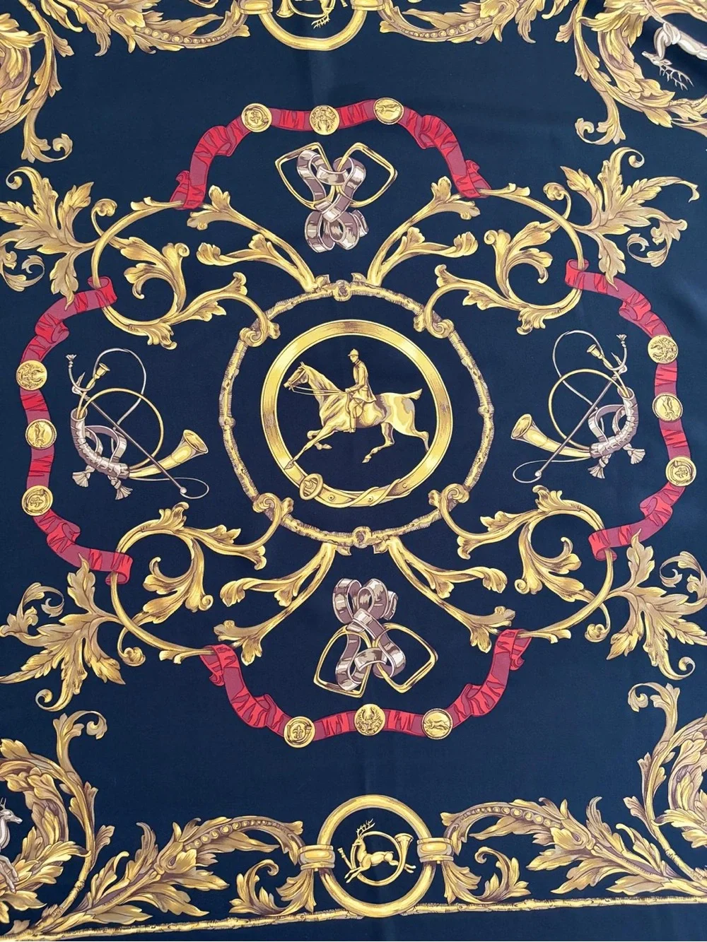 Vintage Wathne 100% Silk Scarf 34.5” Square Hand Rolled Made in Japan - Picture 6 of 8
